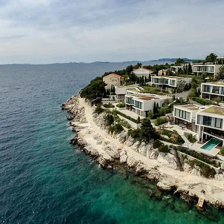 Golden Rays Luxury &