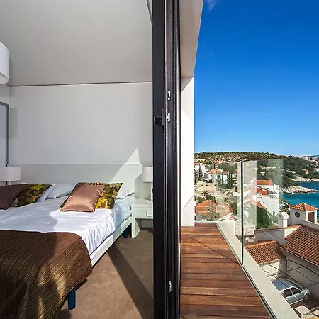 Golden Rays Luxury &