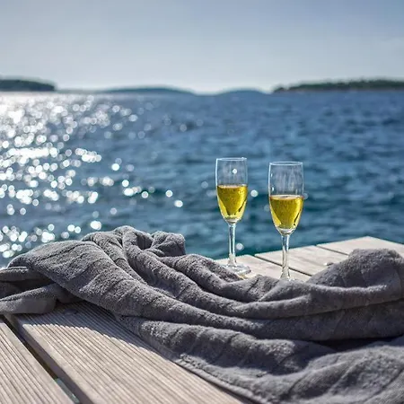 Golden Rays Luxury & *