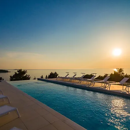 아파트 Golden Rays Luxury & 프리모스턴