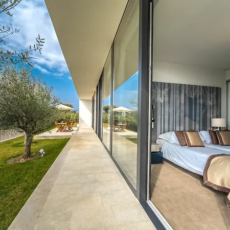 Golden Rays Luxury & * 프리모스턴