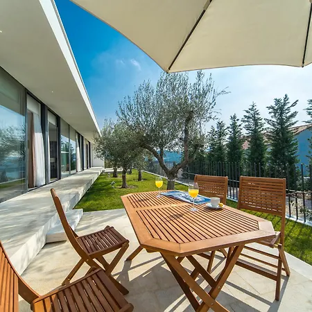 Golden Rays Luxury & Apartamento