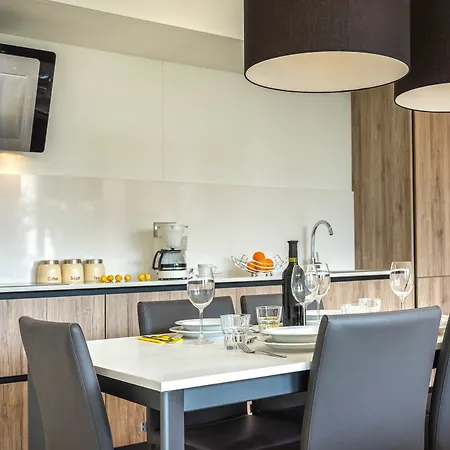 Golden Rays Luxury & *