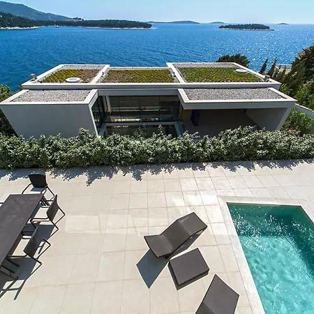 Golden Rays Luxury & Appartement