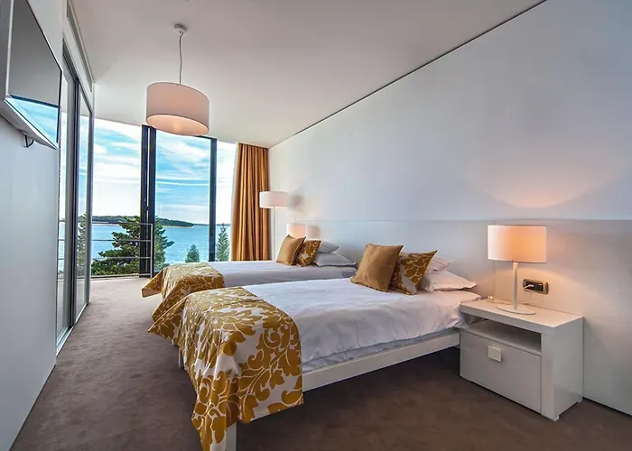 Apartment Golden Rays Luxury & *