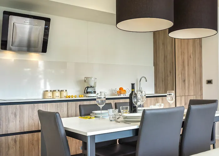 Golden Rays Luxury & *