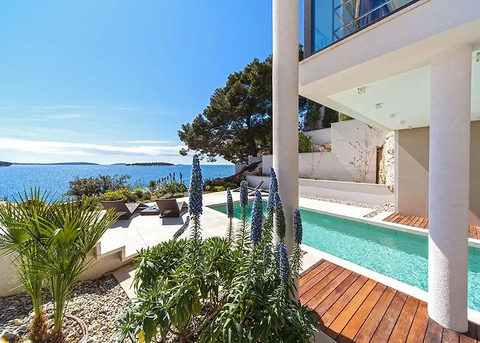 Golden Rays Luxury &