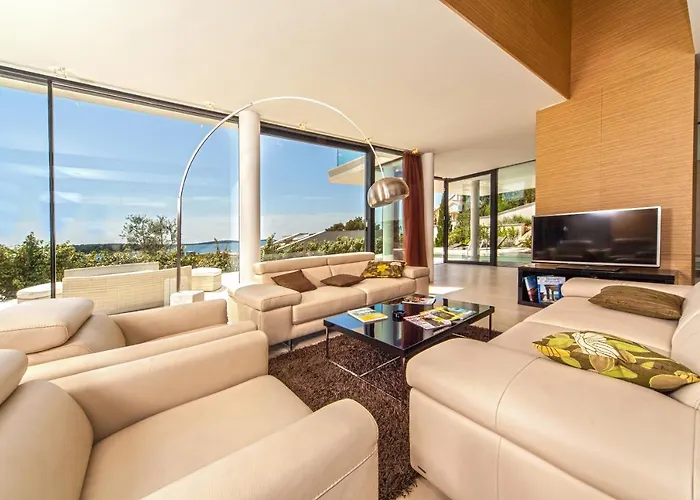 Golden Rays Luxury & Apartment